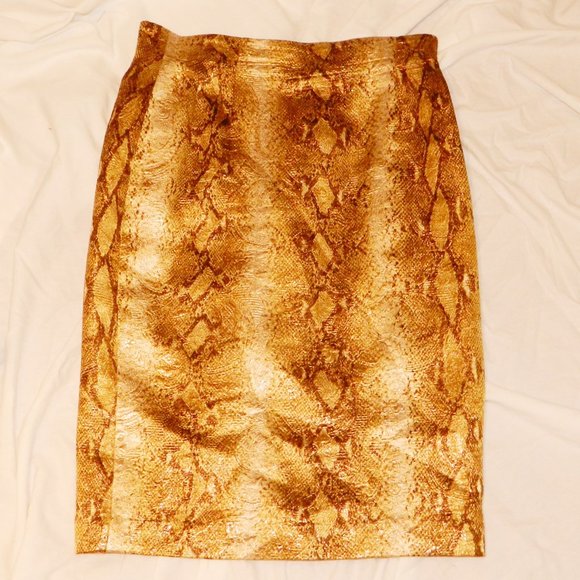 Lafayette 148 New York Dresses & Skirts - Lafayette 148 Metallic Reptile Print Skirt Sz 8